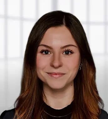 Voeßing-Sabrina_345x380px