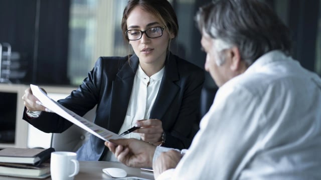 KI-Governance: Warum Kundenakzeptanz von Kontrolle abhängt
