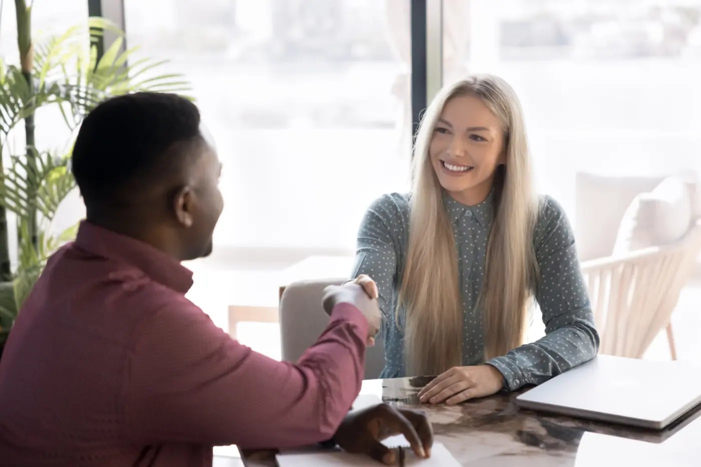AI Voice Agents in Banking: How Advisors Gain More Time for Customer Consulting